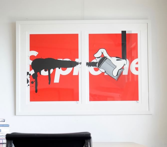 OG SLICKがSupremeをクールにディスった2枚組のシルクスクリーン作品