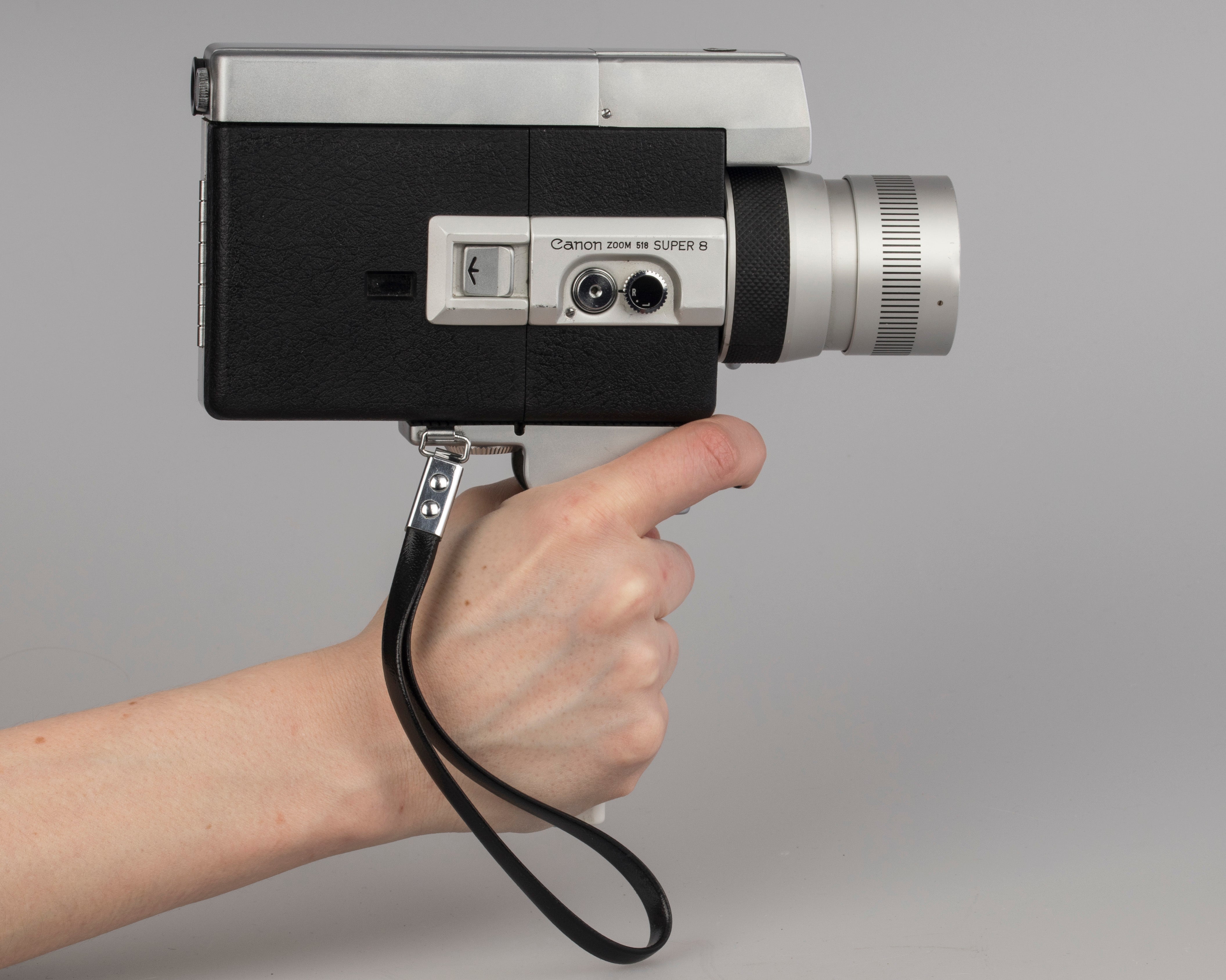 Canon Zoom 518 Super 8 movie camera – New Wave Pool