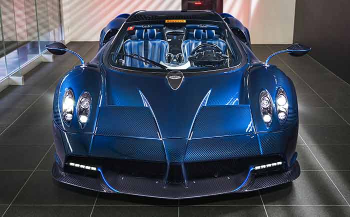 パガーニ、ウアイラロードスター限定車をキャラバン展示へ | NEXT