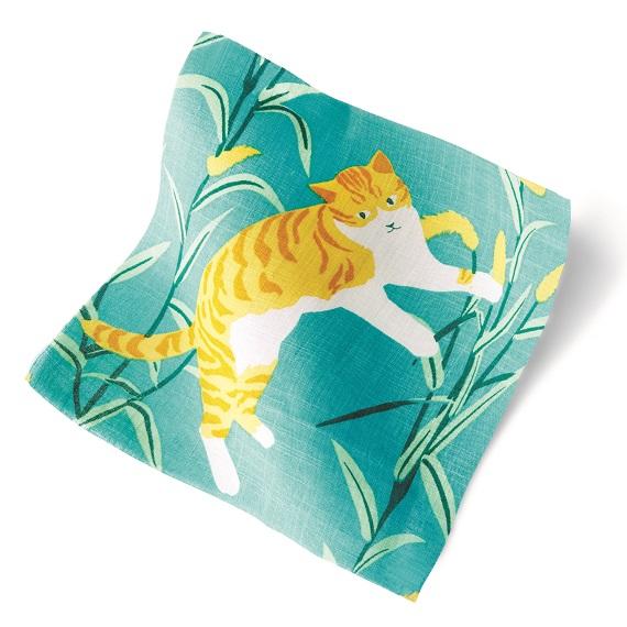 フェリシモ 猫部 浴衣 ねこじゃらしの草原で遊ぶ茶トラ猫とちょうちょ