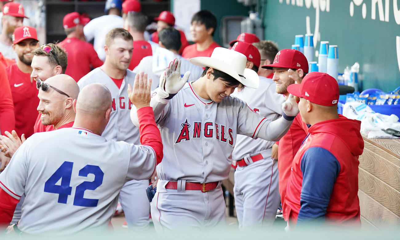 MLB本塁打お祝いパフォーマンスにはさまざまなスタイル…大谷翔平は