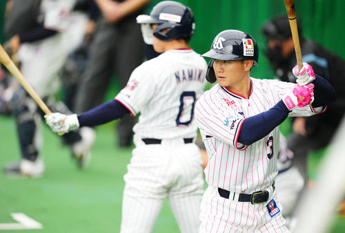 ヤクルト】西川遥輝、キャンプ初実戦で積極性アピール 高津監督