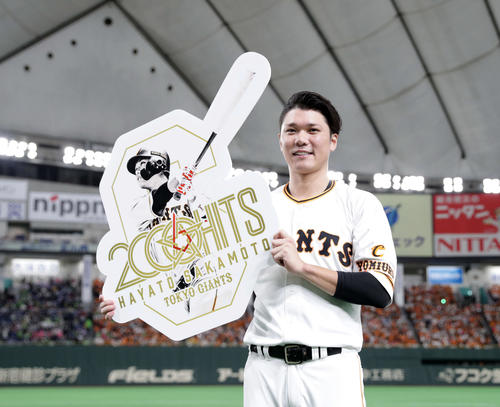 坂本2000安打！2001安打は自ら祝砲！／詳細 - プロ野球ライブ速報写真