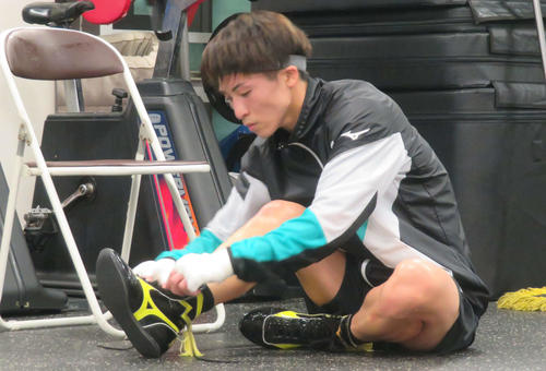 井上尚弥1ミリ単位こだわり「勝負シューズ」選択 W杯スペイン戦三笘薫