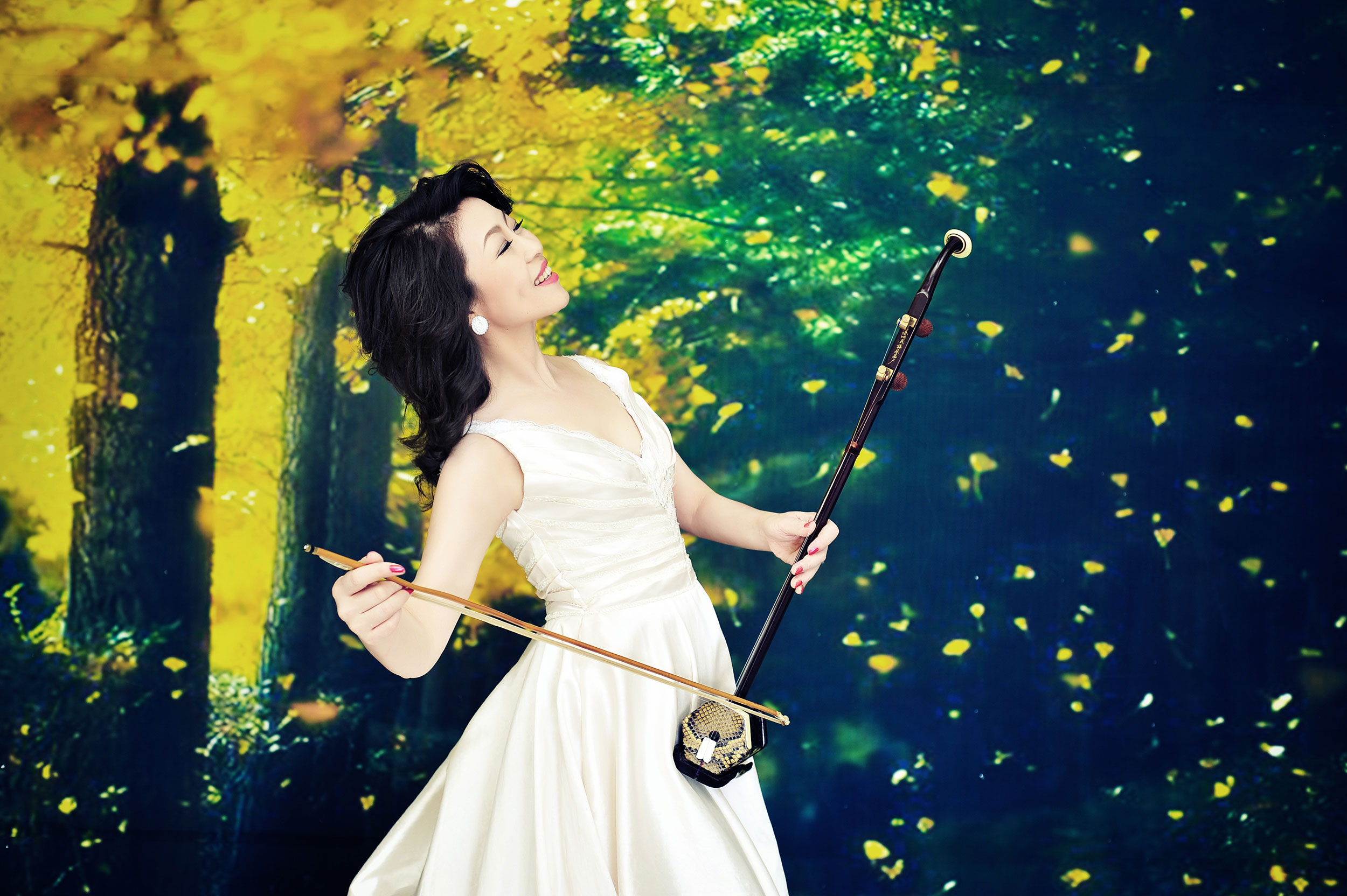 姜暁艶｜二胡奏者姜 暁艶（ジャン ショウイェン）