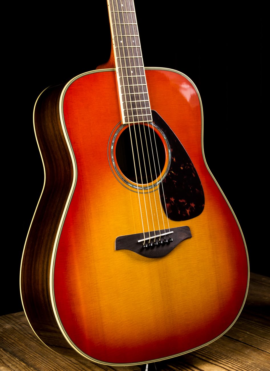 Yamaha FG830 - Autumn Burst