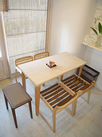 オー・ローズ ファニチャー 宮崎椅子製作所 小泉誠さん R+Rカウンター