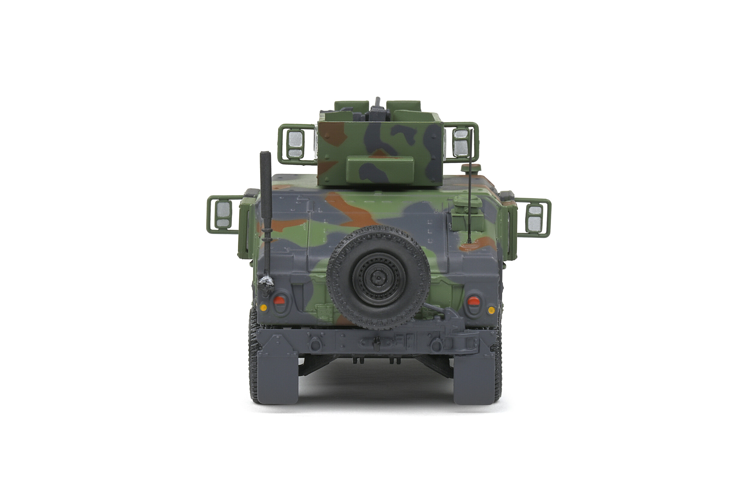 AM General M1115 Humvee - Green Camo - 1983 - Solido