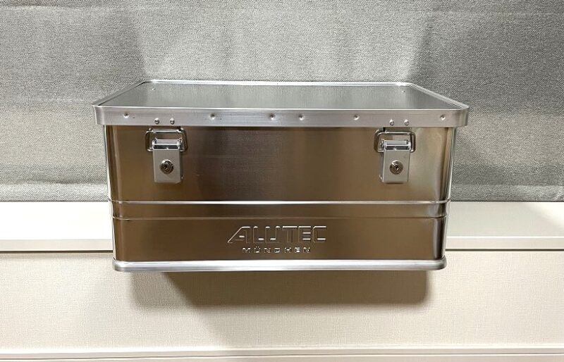 人気キャンプギア「ALUTEC ALUMINIUM BOX CLASSIC 48L」