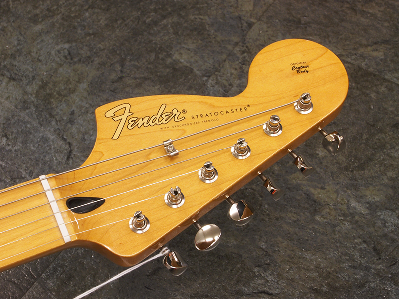 Fender Jimi Hendrix Stratocaster®, Maple Fingerboard, Black 税込