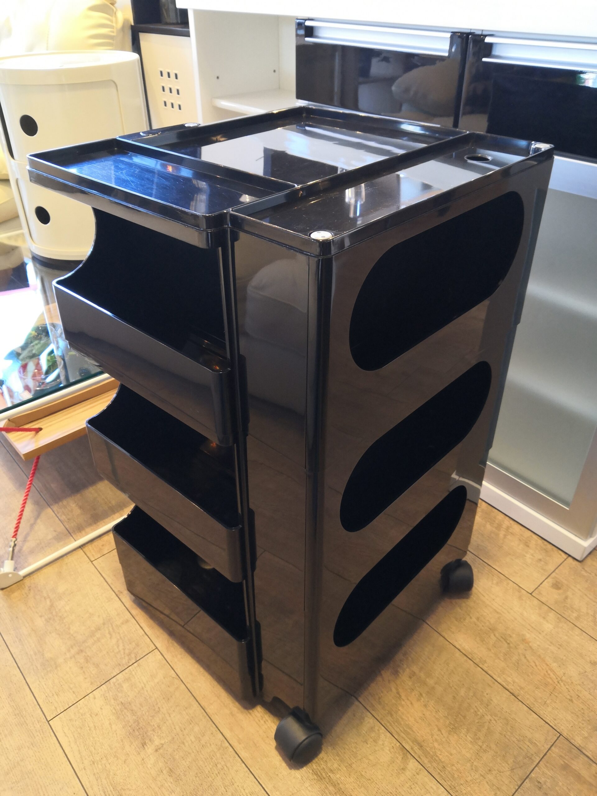 中古】B-LINE BOBY WAGON ジョエ・コロンボ 3段 2トレイ ブラック