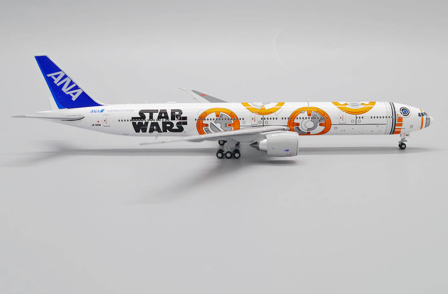 ScaleModelStore.com :: JC Wings 1:400 - EW4773005 - ANA All Nippon