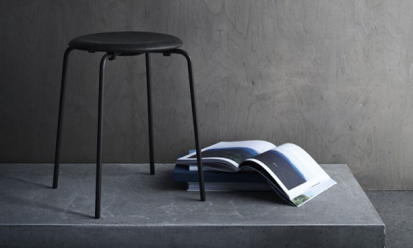 ドットスツール / インテンスレザー ブラックFRITZ HANSEN（フリッツ