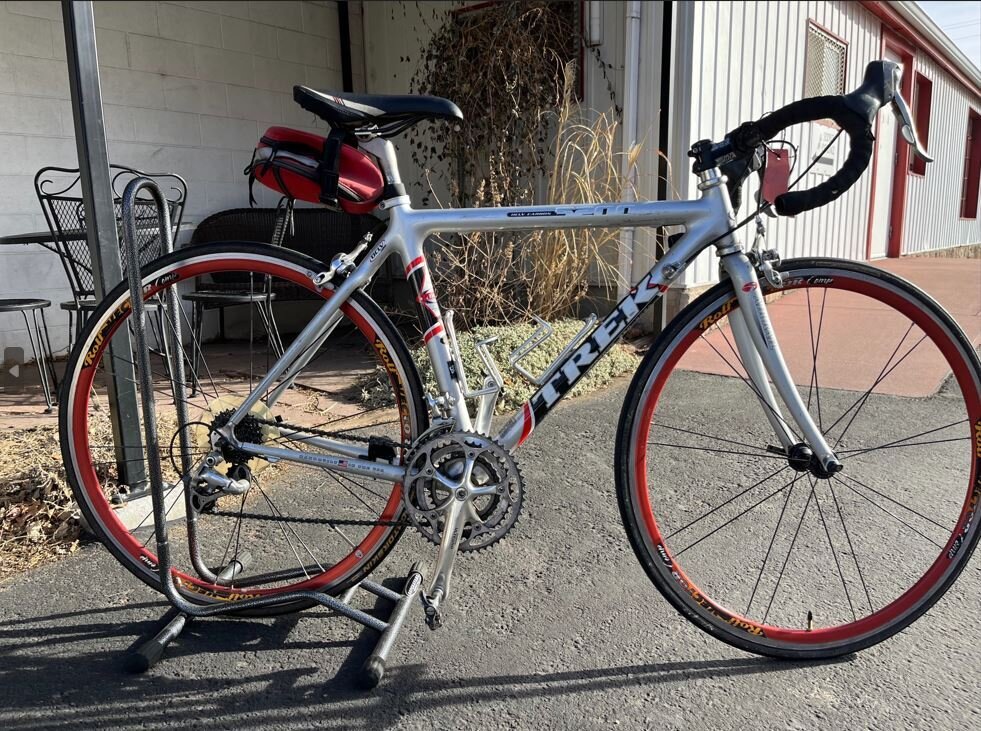 Trek52001.jpg