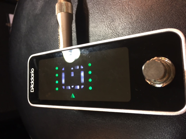 DAddarioの32Bit高速プロセッサー搭載のペダルチューナー『PW-CT-20