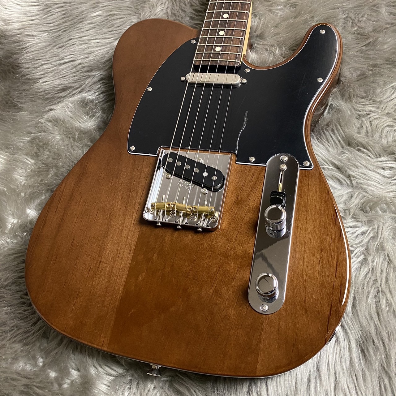 完売】Fender FSR Collection Hybrid II Telecaster Walnut【現物画像