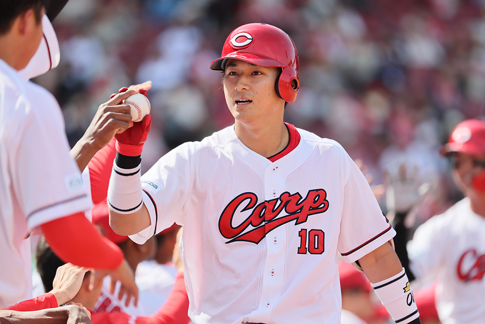 広島東洋カープ 佐々木泰選手♯10 直筆サイン入り ハイクオリティ