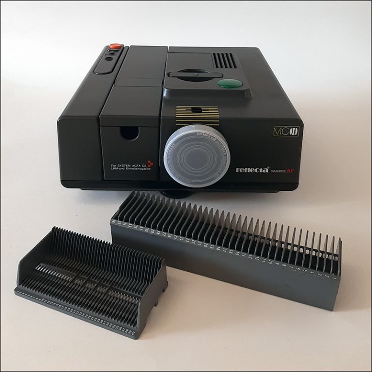 Reflecta Diamator AF 35mm Slide Projector - Shop 1427