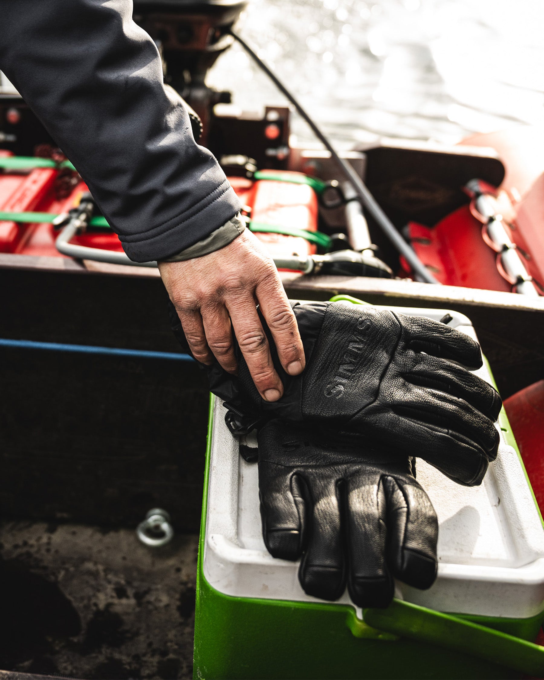 Guide Insulated Glove | Simms Fishing
