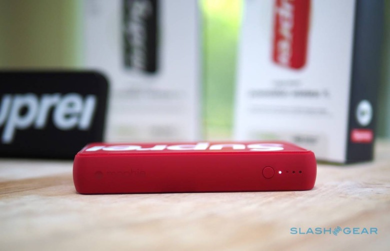 Supreme Mophie Powerstation Wireless XL Drops For SS19