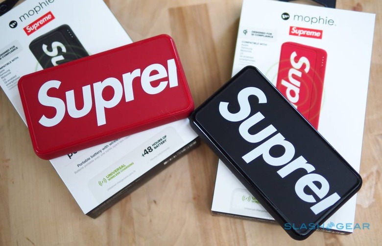 Supreme Mophie Powerstation Wireless XL Drops For SS19