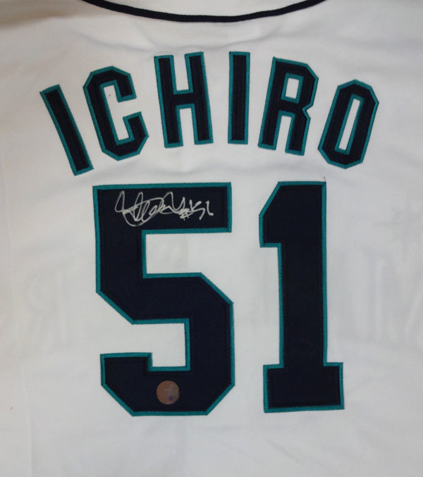 イチロー選手直筆サイン#51書き込み マリナーズホームユニホーム