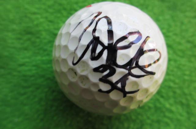 古閑美保選手直筆サインゲーム実使用SRIXON7オウンゴルフボール