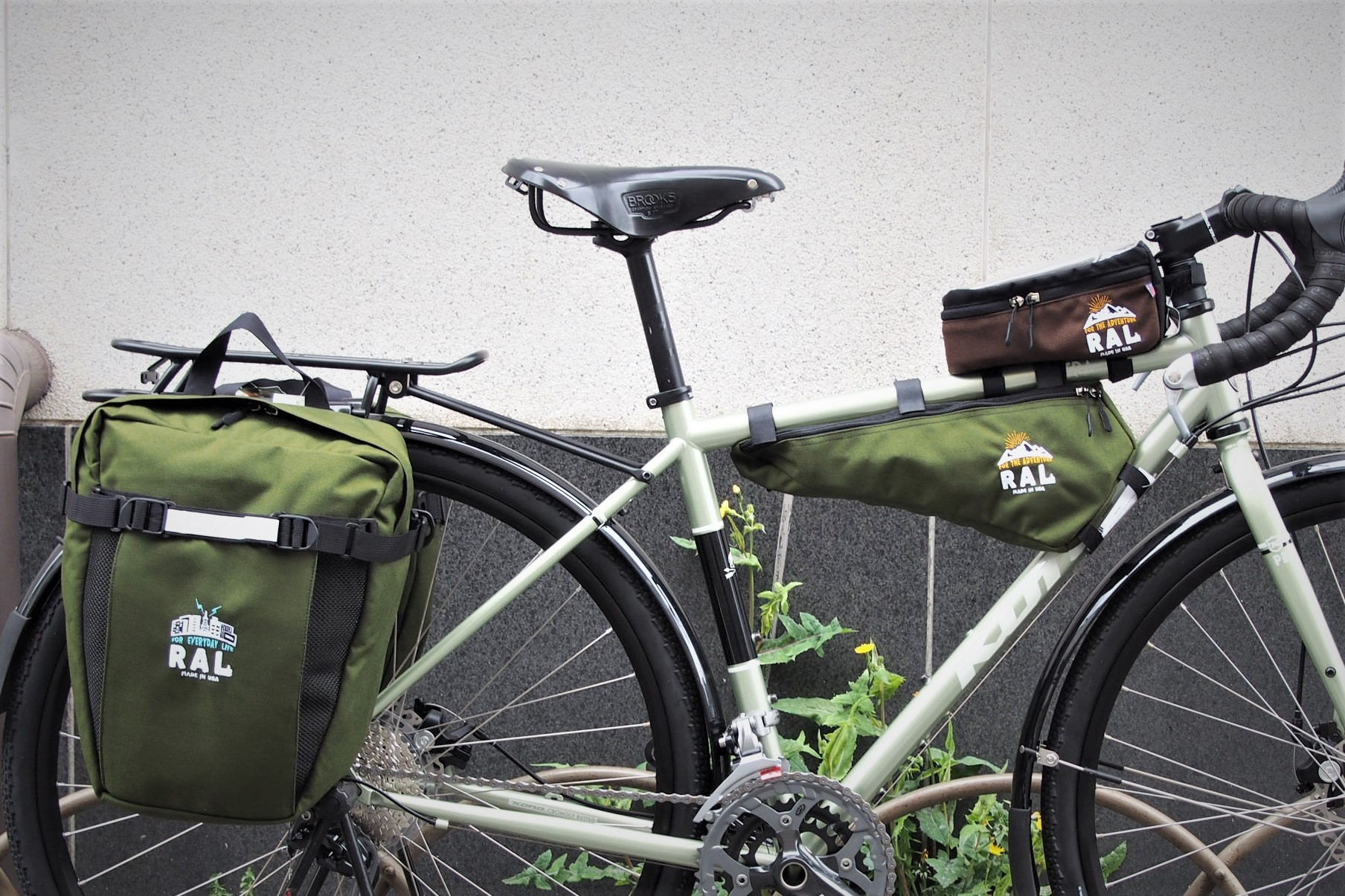 BLOG 街乗り～旅のお供にも是非！【 RAL 】LOADER ツーリング バッグ