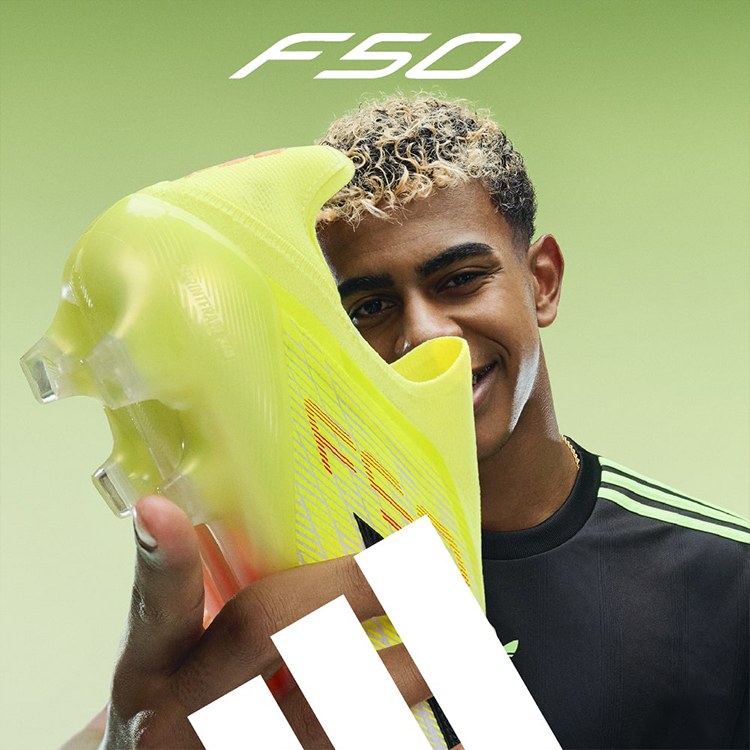 adidas football official（アディダスフットボール オフィシャル