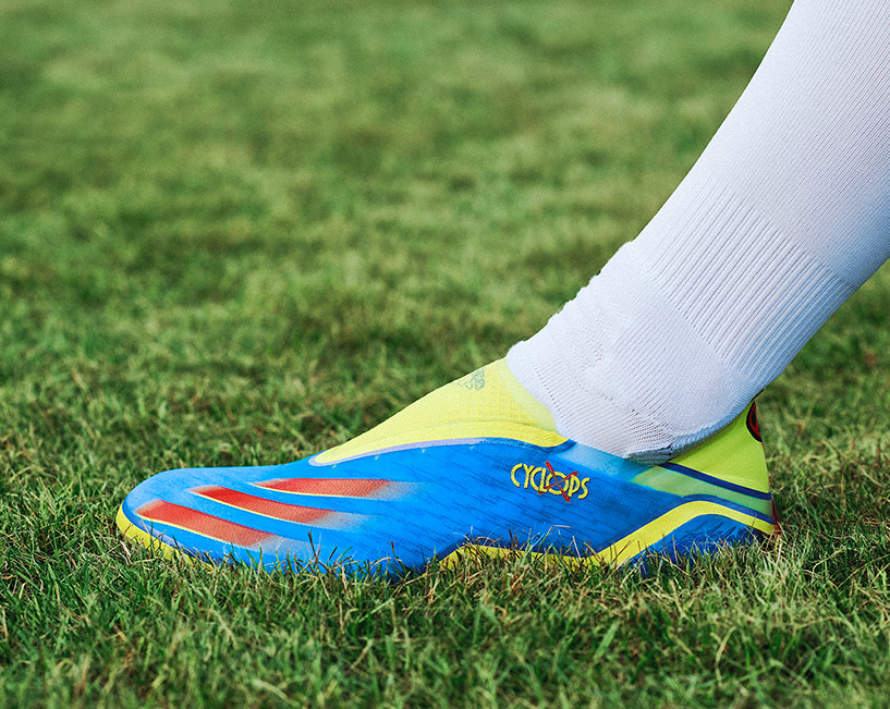 X-MENコラボレーションモデル プレデター フリーク ＆ エックス