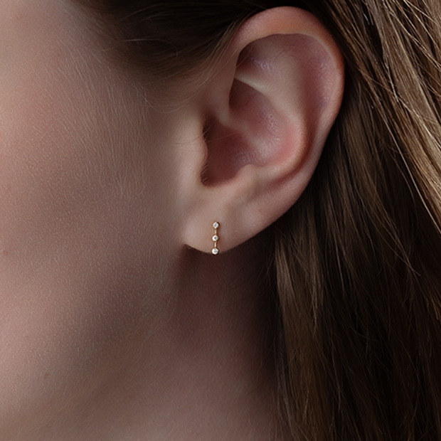 DIAMOND SKINNY PIERCED EARRING(片耳用)(2JP0996)K10 ピアス｜スター
