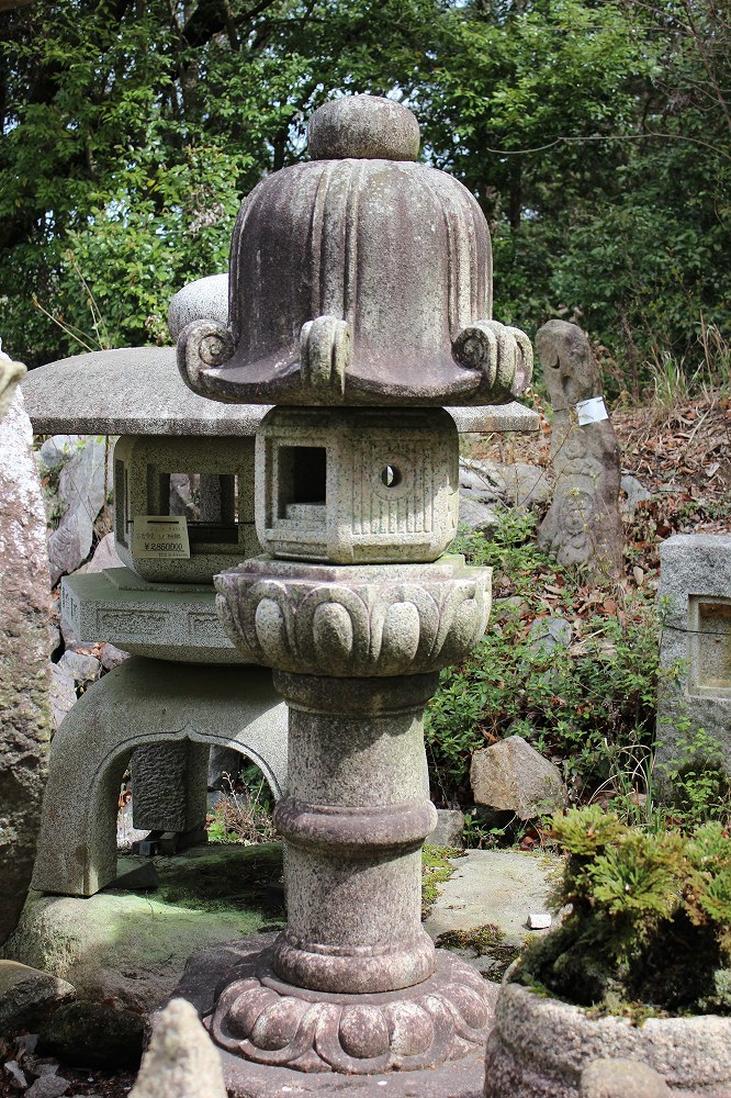 愛知県岡崎市の日本庭園石灯篭・水鉢蹲（つくばい）・石製品の製造販売