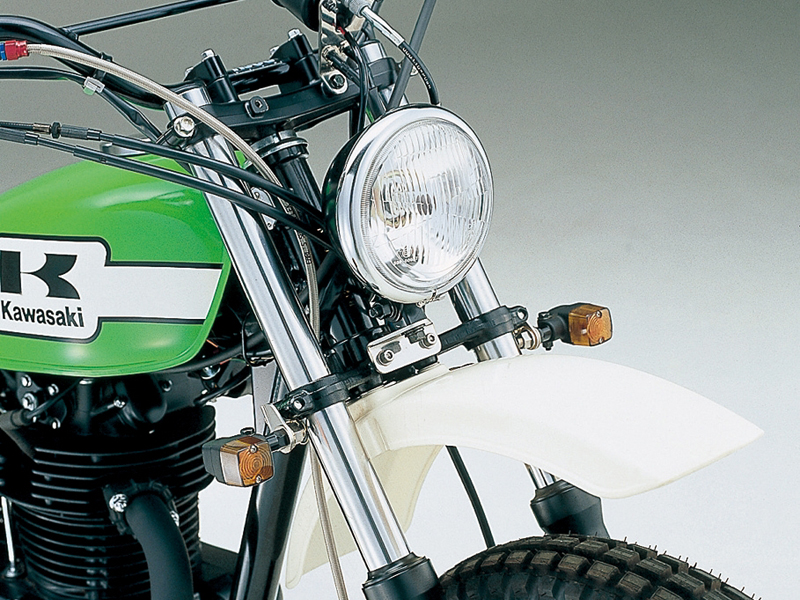 ウインカー周辺パーツ｜ウインカーステーベース(KAWASAKI)）：POSH