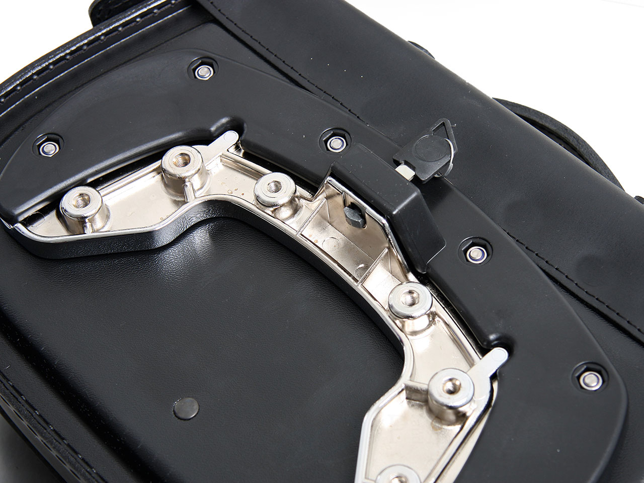 ヘプコ&ベッカー サイドバッグ 「X Travel C-Bow / Xトラベル シーボウ」