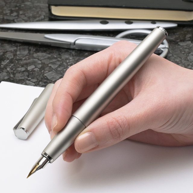 LAMY（ラミー）万年筆 ステュディオ パラジューム | ペンハウス