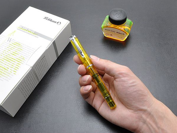 Pelikan ペリカン 万年筆 特別生産品 M205 DUO イエローデモンストレー