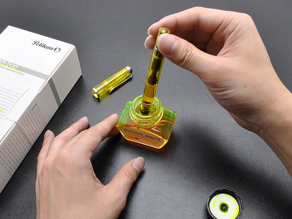 Pelikan ペリカン 万年筆 特別生産品 M205 DUO イエローデモンストレー