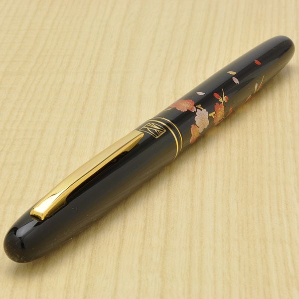 呉竹 KURETAKE 万年毛筆 蒔絵物語 万年毛筆 DU180-215 枝桜 黒 | ペン