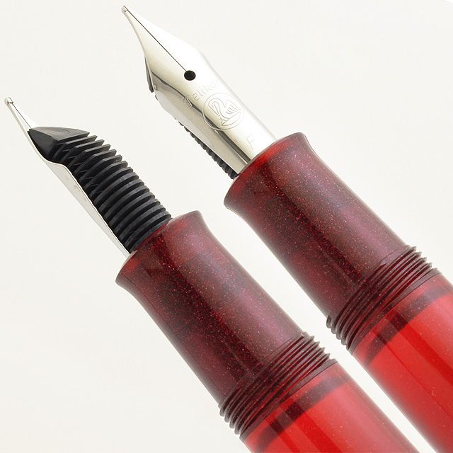 即日出荷OK】Pelikan ペリカン 万年筆 特別生産品 M205 Star Ruby