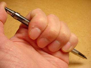 カチカチ出てくる芯ホルダー | 文具ウェブマガジン pen-info