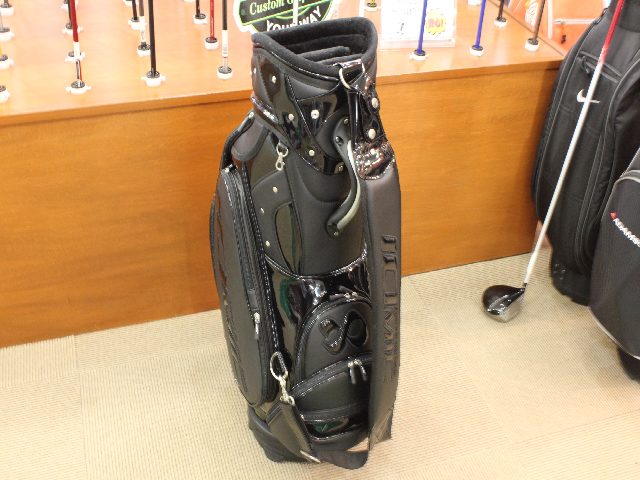 極上中古 イオミック キャディーバック（黒） イオミック(IOMIC