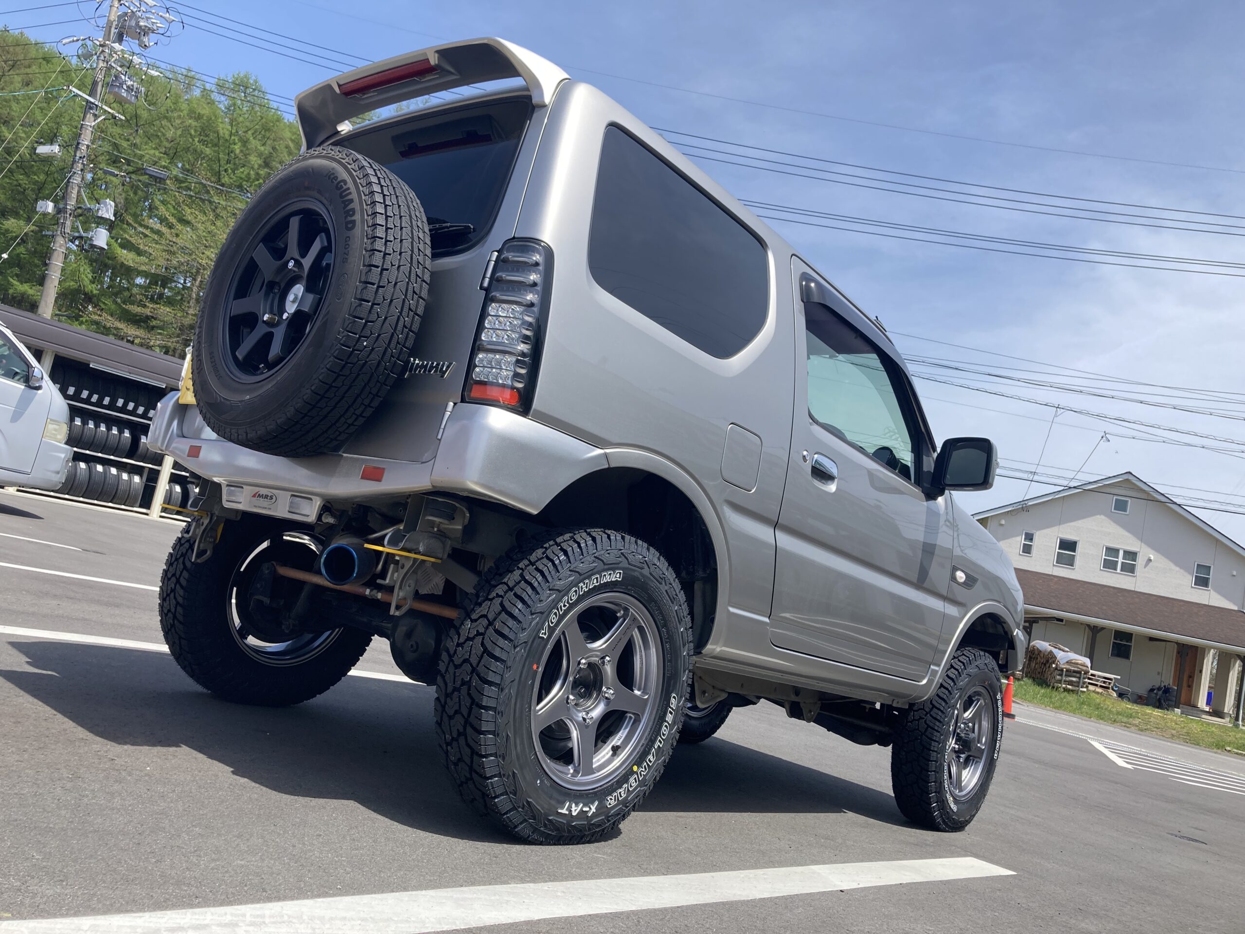 SUZUKI JIMNY（JB23） | タイヤはピットイン