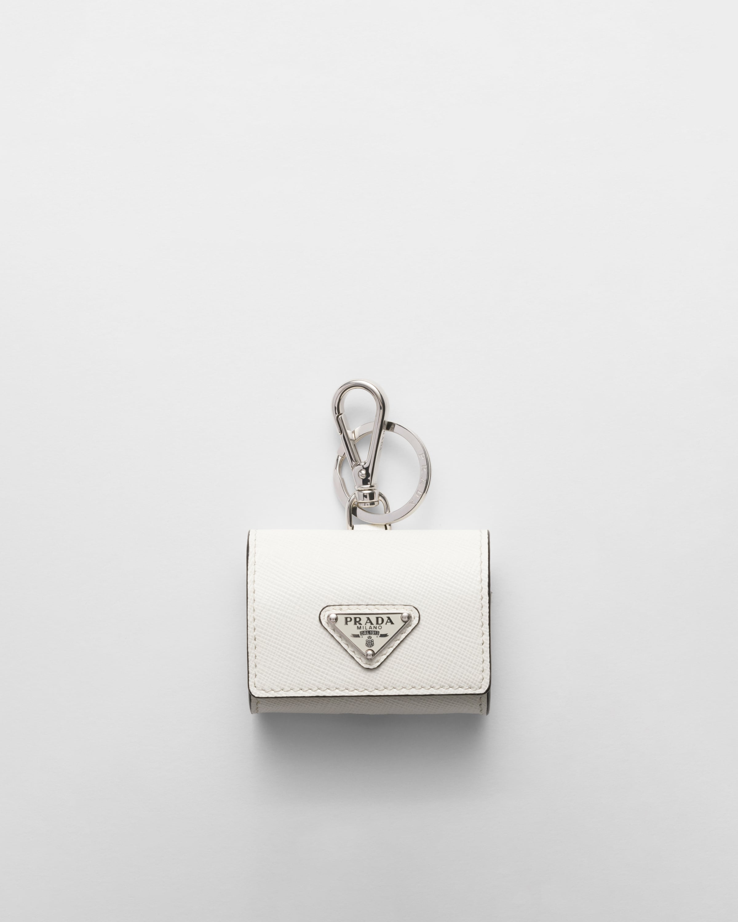 ホワイト キーチェーン付 サフィアーノレザー イヤフォンケース | PRADA