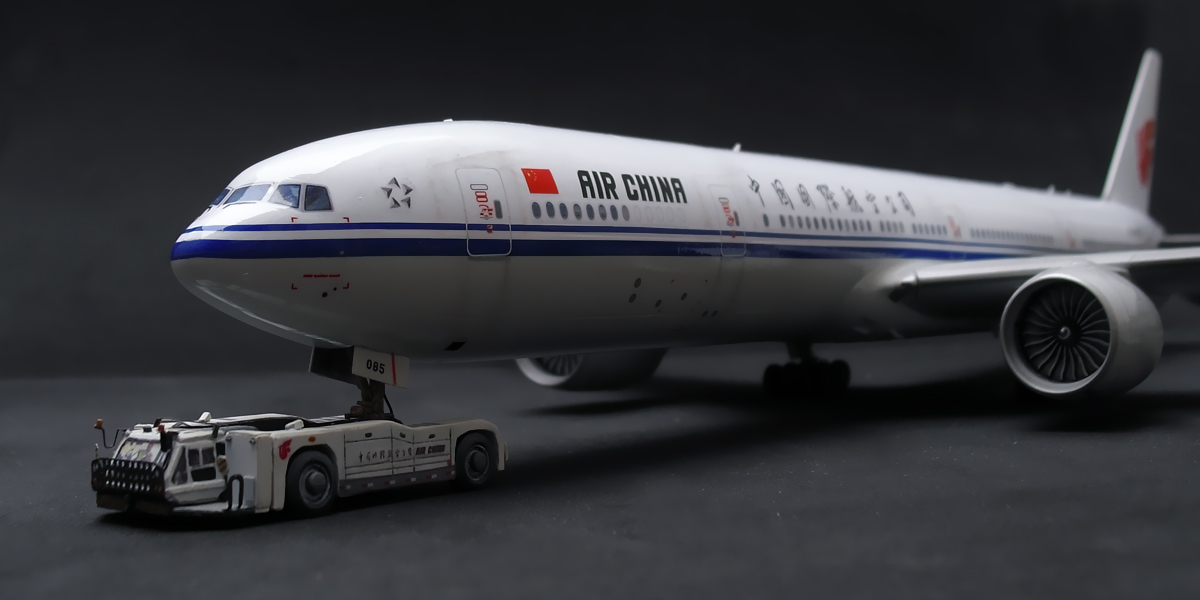 1/200 Hasegawa Boeing 777-300ER Air China – Rocast Models