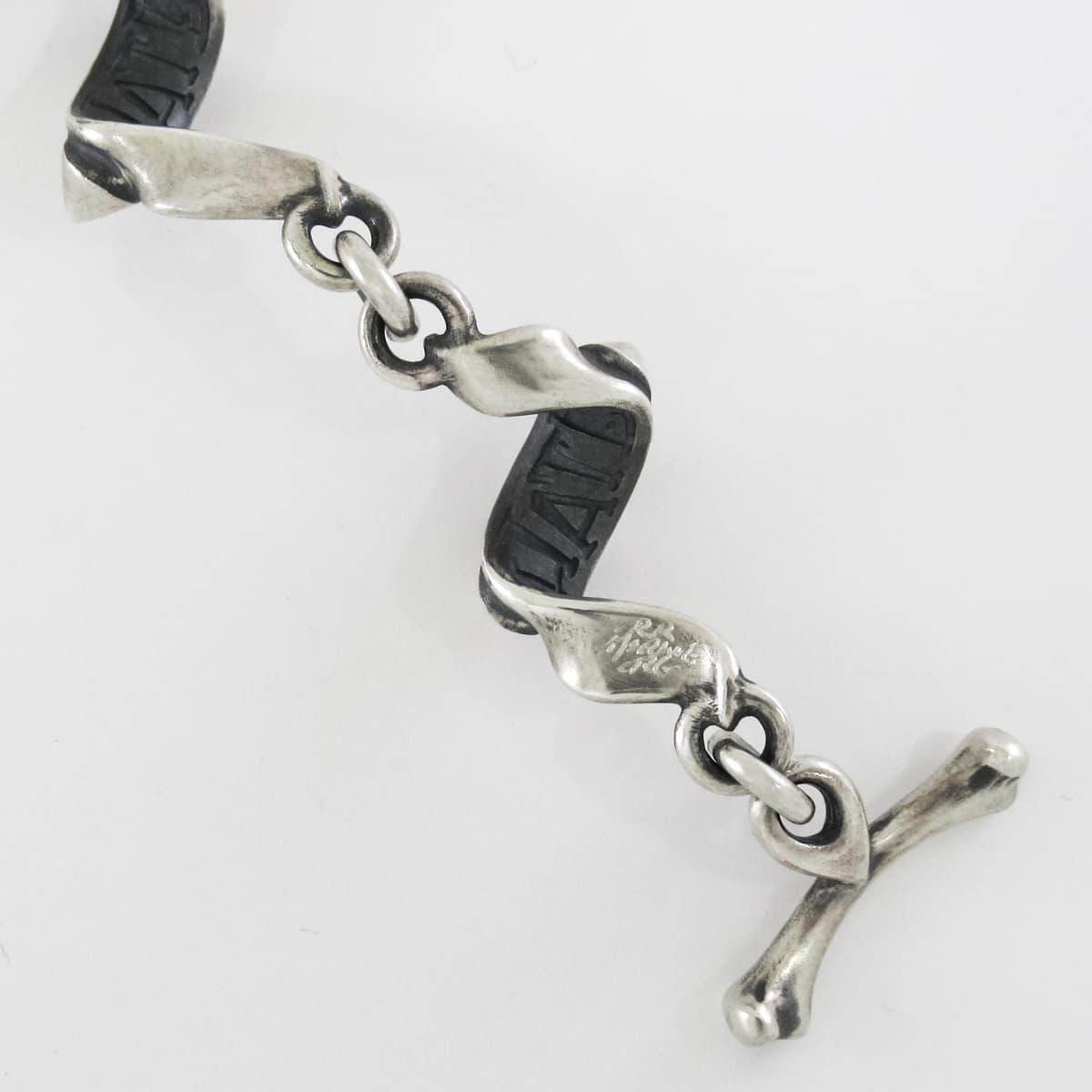 ラットレース - スタッズオンリボンブレスレット ヘイト – RAT RACE