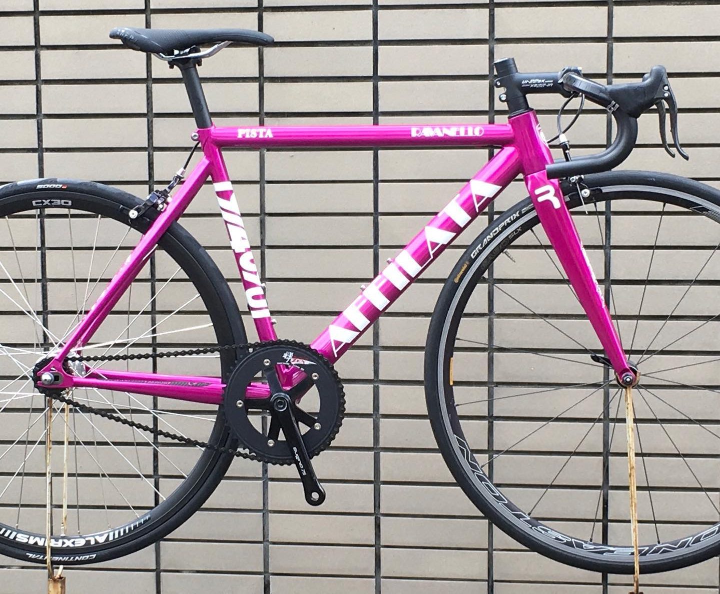 ラバネロピストバイクトップチューブ570mm