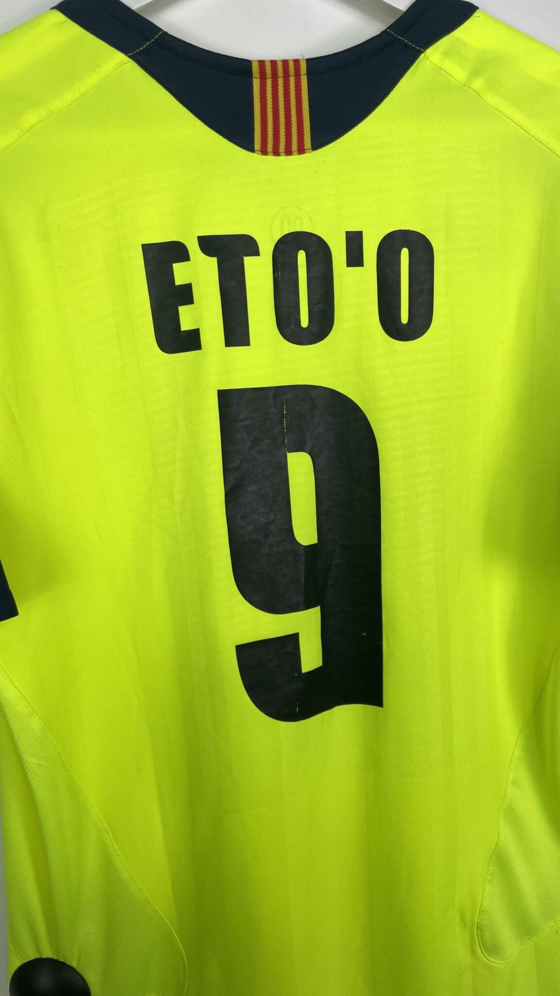 2005-06 FC Barcelona away jersey (#9 ETO'O) - S • RB - Classic