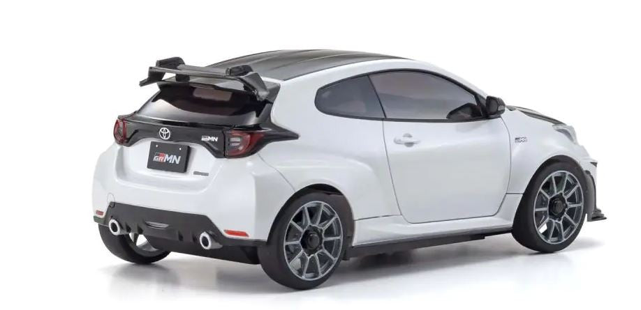 Kyosho Mini-Z MA-020 AWD Toyota GRMN Yaris Circuit Package + KT531P RT