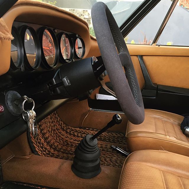 Renown Chicane Dark Steering Wheel – Renown USA