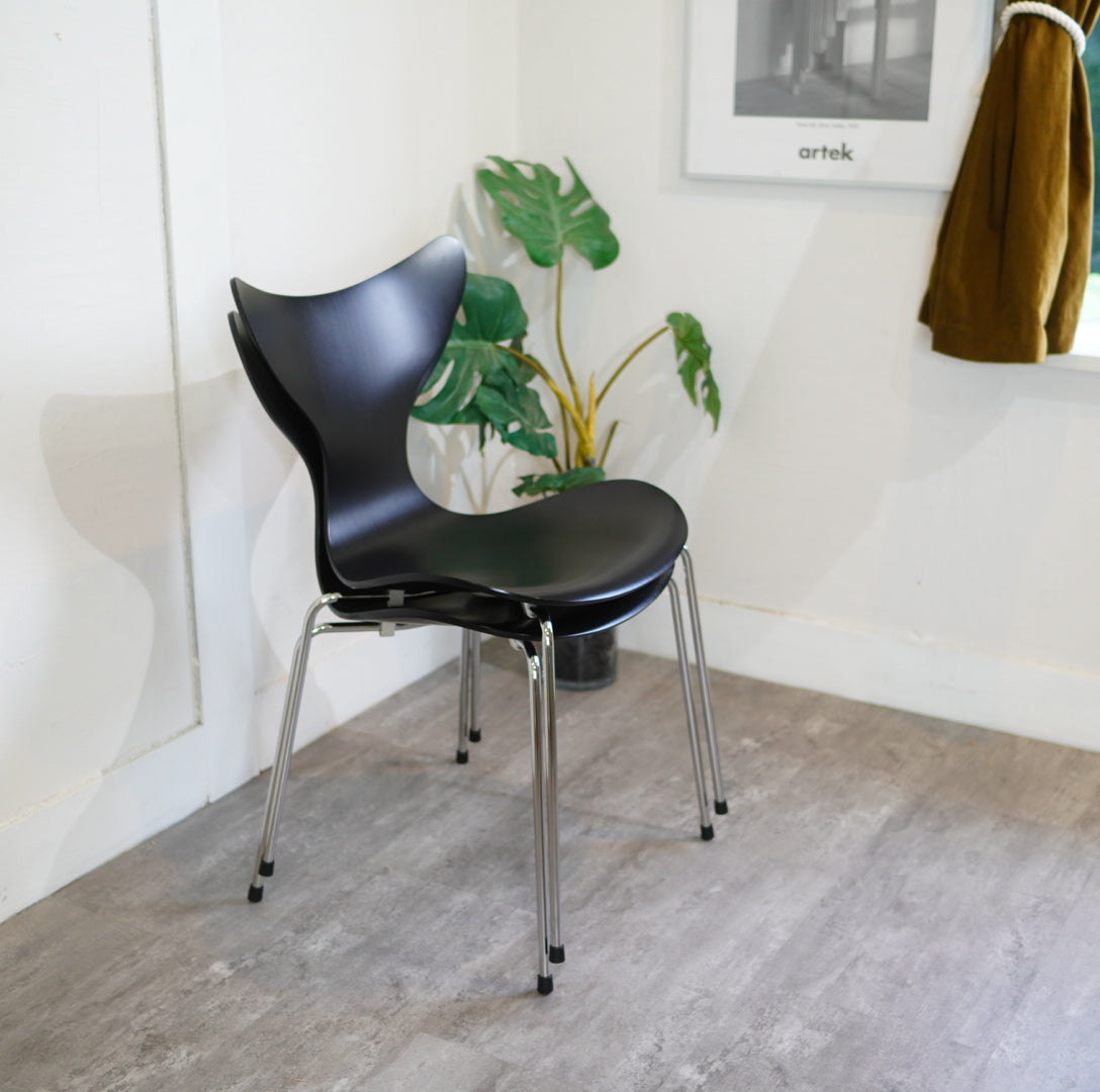 フリッツ・ハンセン / FRITZ HANSEN リリーチェア / LILY chair アルネ